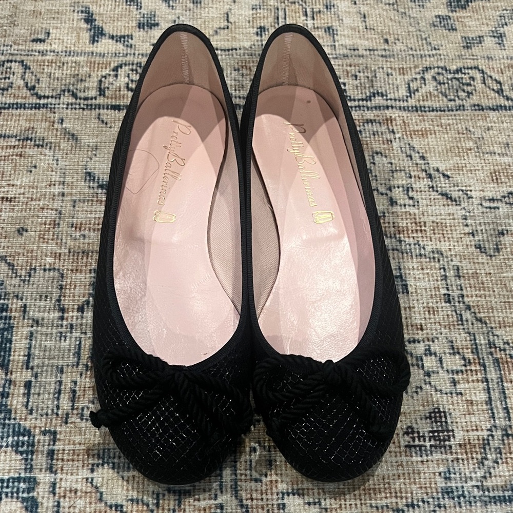 Pretty Ballerinas Black Bow Ballet Flats size 37/6.5